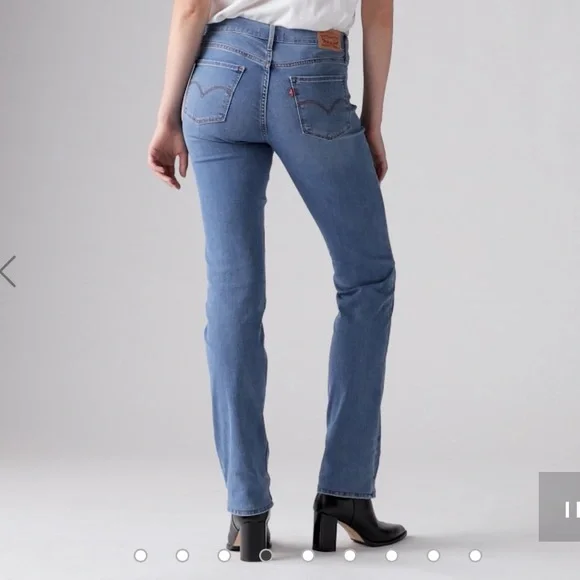 Levi’s 314 Shaping Straight Jeans - Picture 6 of 6